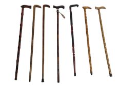 COLLECTION OF VINTAGE 20TH CENTURY WALKING STICK / CANES