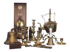 COLLECTION OF 20TH CENTURY VINTAGE BRASS WARES