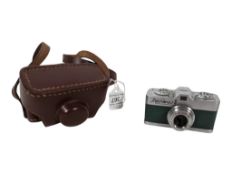 MIKROMA, CZECH - VINTAGE MID CENTURY COMPACT SUB MINI CAMERA