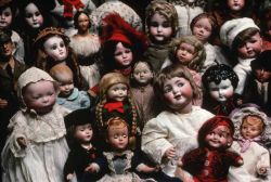 ANTIQUE DOLLS - INC. A LARGE PRIVATE COLLECTION - TIMED - BRISTOL