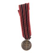 SECOND WORLD WAR FREE FRENCH RESISTANCE MINIATURE MEDAL