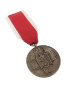 WWII SECOND WORLD WAR GERMAN RED CROSS MEDAL