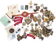 COLLECTION OF BRITISH MILITARY BADGES & UNIFORM PATCHES