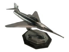 VINTAGE MID CENTURY CHROME METAL NOVELTY TABLE JET PLANE LIGHTER