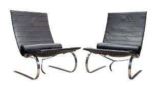 AFTER POUL KJAERHOLM - PK20 - PAIR OF BLACK LEATHER LOUNGE CHAIRS