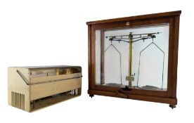 20TH CENTURY MAHOGANY CASED PHARMACIST SCALE & A BAROGRAPH
