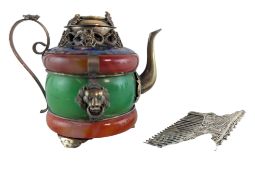 20TH CENTURY TIBETAN SILVER WITH AGATE OIL CONTAINER & A COMB
