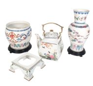 FRANKLIN MINT - 1980S TEAPOT VASE & PLANTER