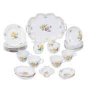 MEISSEN u.a. Kaffeeserviceteile 'Gelbe Rose', 2. Wahl, 20. Jh.
