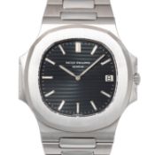 PATEK PHILIPPE Vintage Nautilus "Jumbo" Herrenuhr, Ref. 3700/001. Full Set 1977, Patek Revision 2024