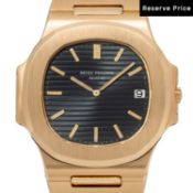 PATEK PHILIPPE Vintage Nautilus "Jumbo" Herrenuhr, Ref. 3700/11 aus 1982. Mit seltener Korkbox und A