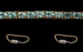 Ladies Pleasing 9ct Gold Blue Apatite Set Bracelet. Marked 9ct Gold with Tag, R.R.P £1.873 pounds.