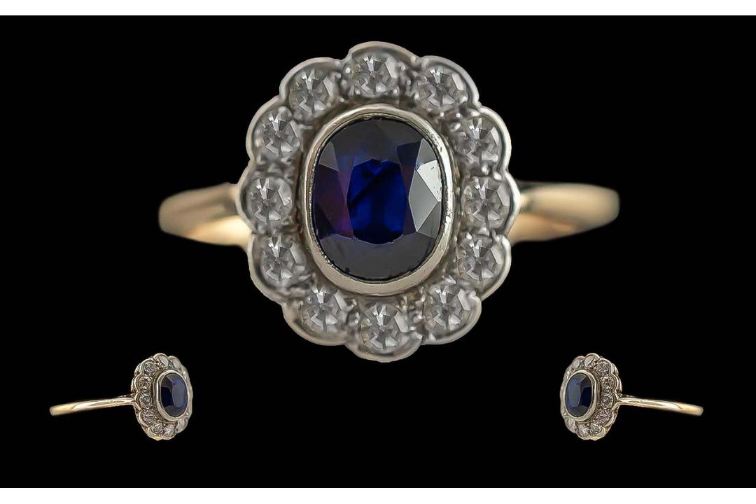 Ladies Attractive 18ct Gold Sapphire and Diamond Set Cluster Ring, Marked to Interior of Shank.