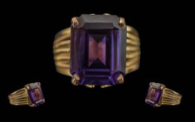 Ladies - Excellent 18ct Gold Single Ston