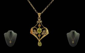 Antique Period Ladies 9ct Gold Attractive Open Worked Peridot Set Pendant with Attached 9ct Gold
