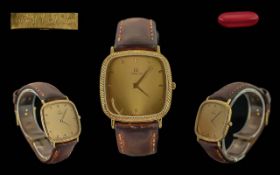 Omega - Quality Gents 18ct Gold Cased Quartz Wrist Watch with Original Omega Watch Strap / Buckle,
