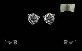 ' Hearts of Fire ' Ladies Excellent Quality 18ct Gold Pair of Diamond Stud Earrings,