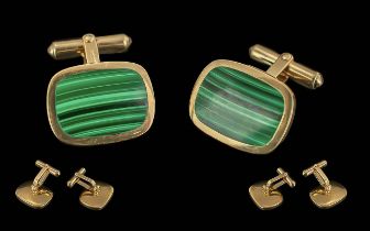 Gents Fine Pair of Solid 9ct Gold Malachite Set Cufflinks. Full Hallmarks, In Very Good Condition.