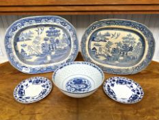 Small Collection of Pottery, including t