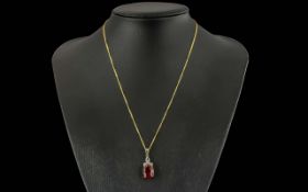 Ladies Attractive 9ct Gold & Synthetic R