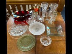 Box of Assorted Glassware, including lar
