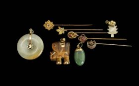 A Small Collection of Gold Items to incl