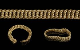 An Excellent Quality 9ct Gold Well Designed Triple Link Bracelet. Marked 9ct. Excellent Design and