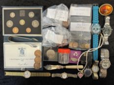 Good Mixed Bag of Collectables.