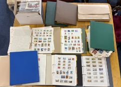 Stamp Interest - World Collection if 9 Albums, extensive collection.