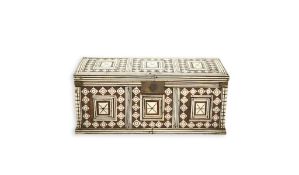 A 17th/18th century Indo-Colonial bone and hardwood inlaid box