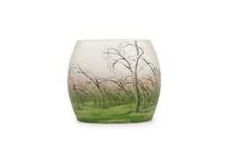 Daum, Nancy: A ‘Rain’ vase