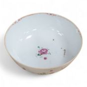 An 18th century famille rose Chinese export bowl, 26cm