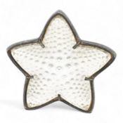 Lalique, a silver and glass starfish brooch, length 3.3cm, signed Lalique, French assay mark for