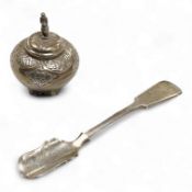 A late Victorian Scottish silver inkwell, with hinged cover (lacking well), John Maitland Talbot,