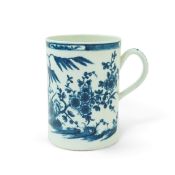 A Worcester blue and white mug decorated with the Candle Fence pattern, c.1760-1770, cylindrical