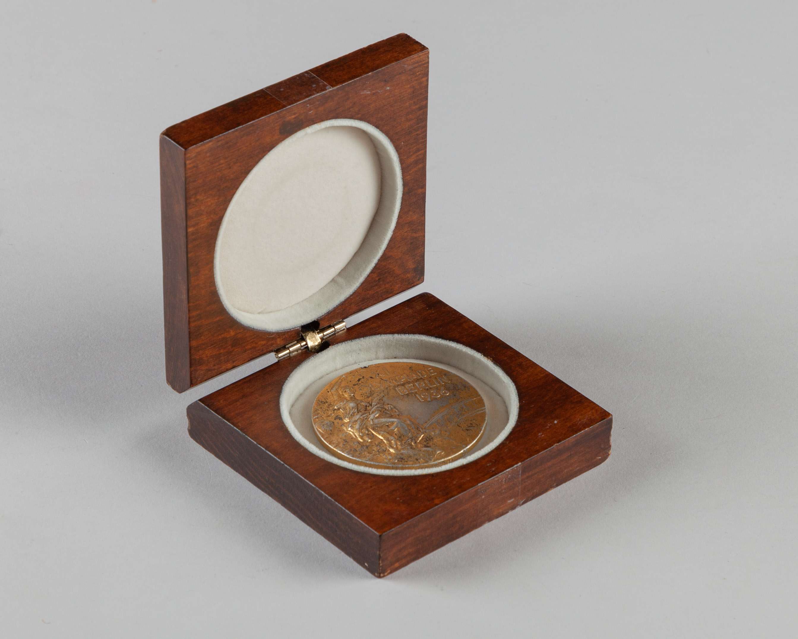 A 1936 Olympic Winners gold medal&nbsp; - Image 4 of 5