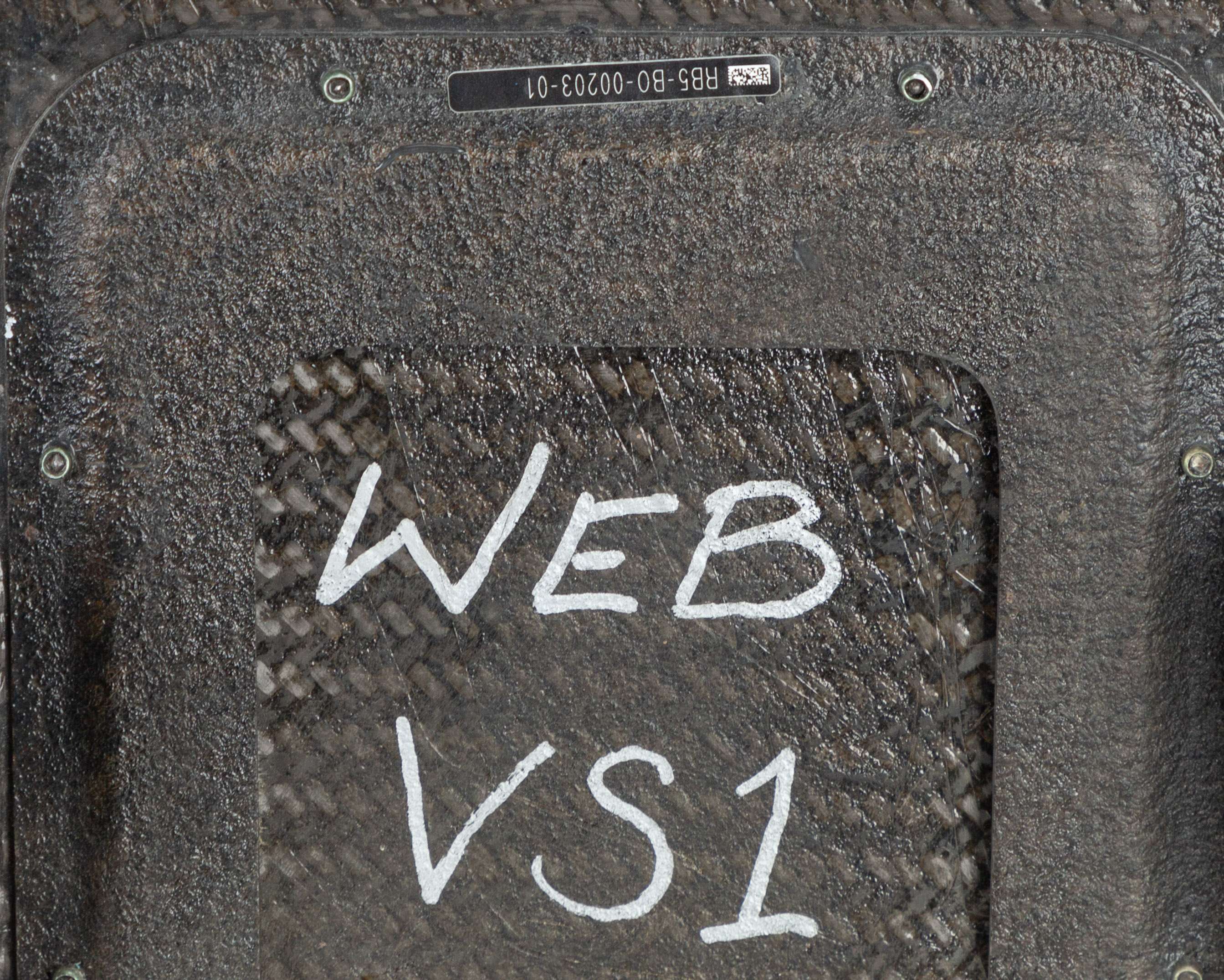 Mark Webber 2009 RB5 Red Bull Racing Race Used Race Seat - Image 3 of 3