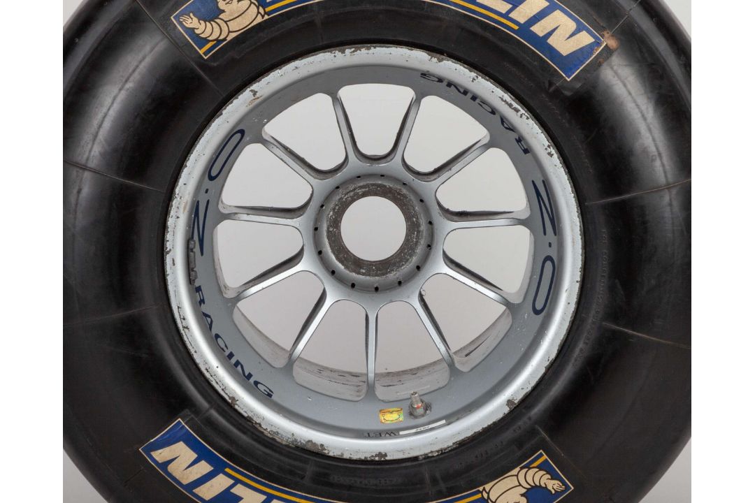 Red Bull Racing 2008 RB4 Rear Wheel and Tyre (Michelin Groove Rear) - Image 2 of 4