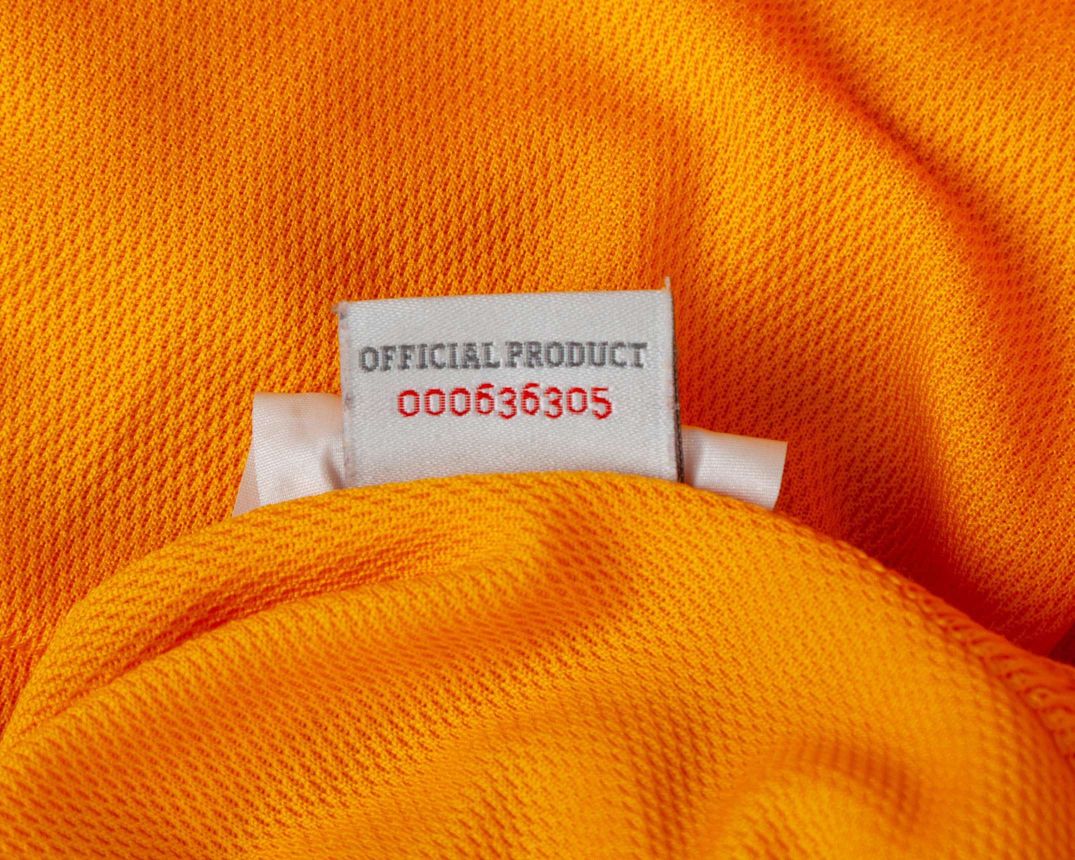 Joe Hart orange No.25 Manchester City v. Bayern Munich match worn goalkeepers shirt, 2011 - Image 5 of 5