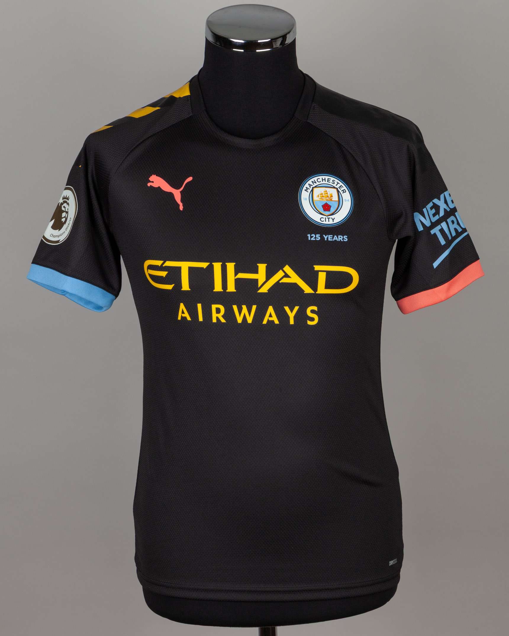 Angelino black and yellow No.12 Manchester City v. Burnley match worn shirt, 2019