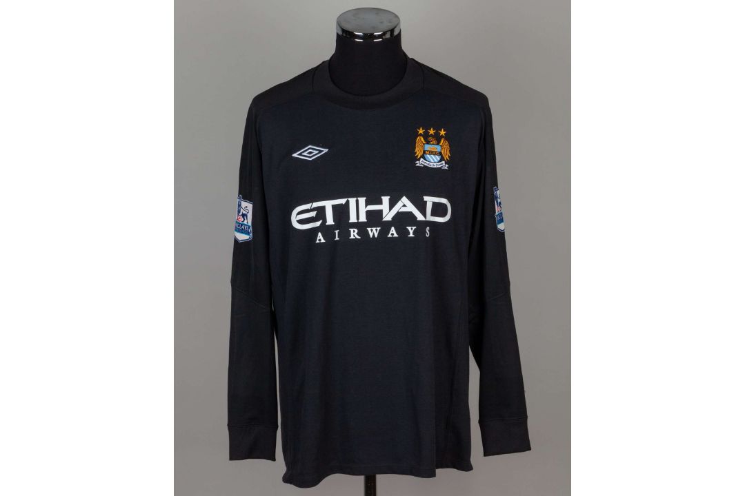 Stuart Taylor black No.12 Manchester City match issued goalkeepers shirt, 2011-12 - Image 1 of 5