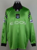 Simon Royce green No.32 Manchester City match issued long-sleeved, 2001-02