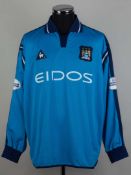 Danny Tiatto blue No.19 Manchester City match issued long-sleeved shirt, 2001-02