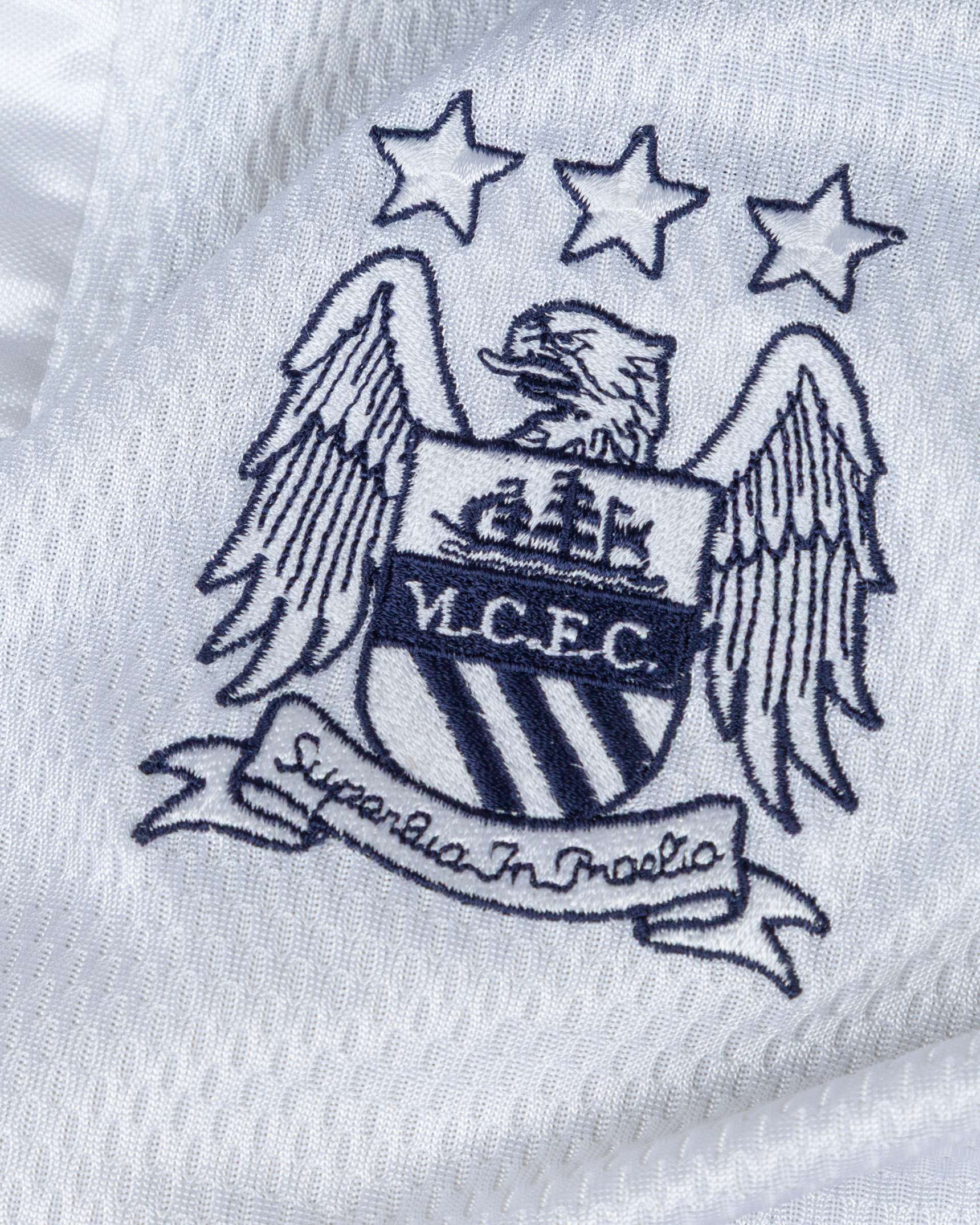 Lee Crooks white and blue No.2 Manchester City match worn short-sleeved shirt, 1999 - Image 3 of 6