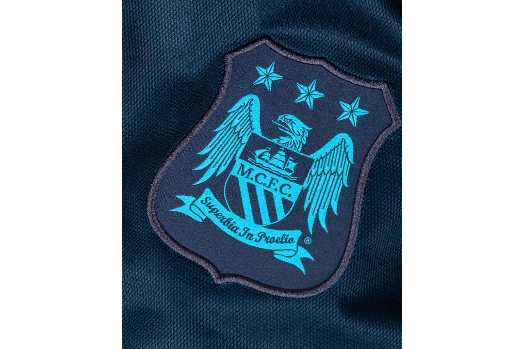 Raheem Sterling blue No.7 Manchester City match worn short-sleeved shirt, 2016 - Image 3 of 5
