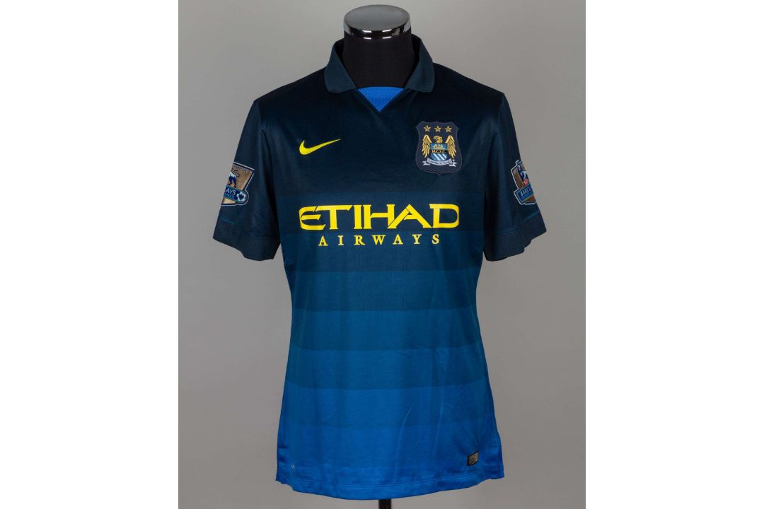 Frank Lampard blue No.18 Manchester City match worn short-sleeved shirt, 2014 - Image 1 of 5