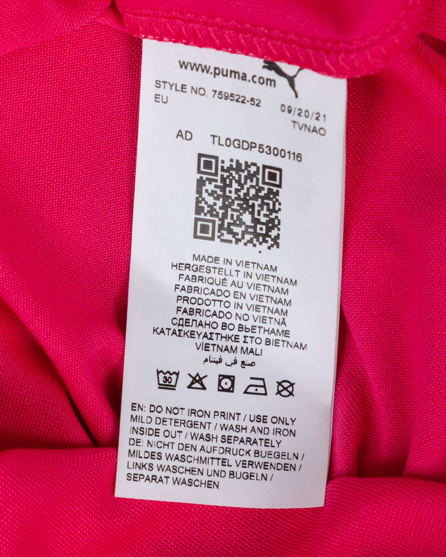 Ederson pink and white No.31 Manchester City match prepared short-sleeved shirt, 2021-22 - Image 5 of 5