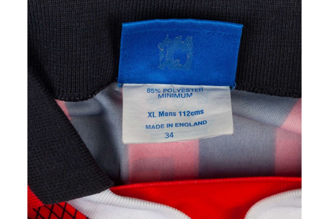 Nicky Sumberbee black and red No.16 Manchester City match worn long-sleeved shirt, 1995-96 - Image 3 of 4