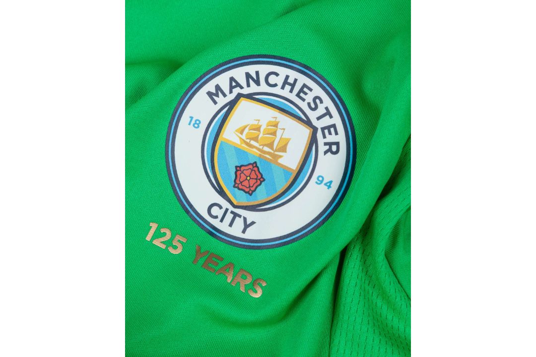 Ederson green and white No.31 Manchester City match prepared Community Shield shirt, 2019 - Image 3 of 6