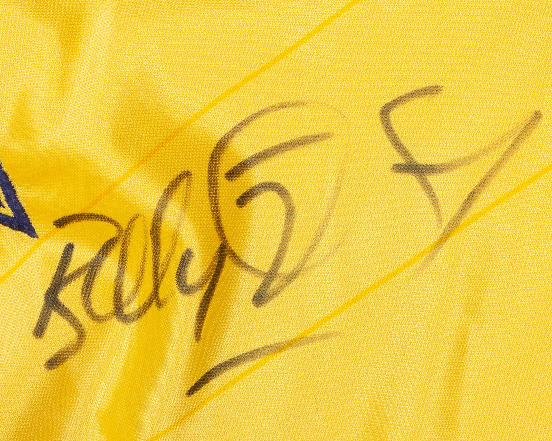 Billy Thomson yellow and blue No.1 Scotland goalkeepers shirt, 1981 - Image 4 of 5